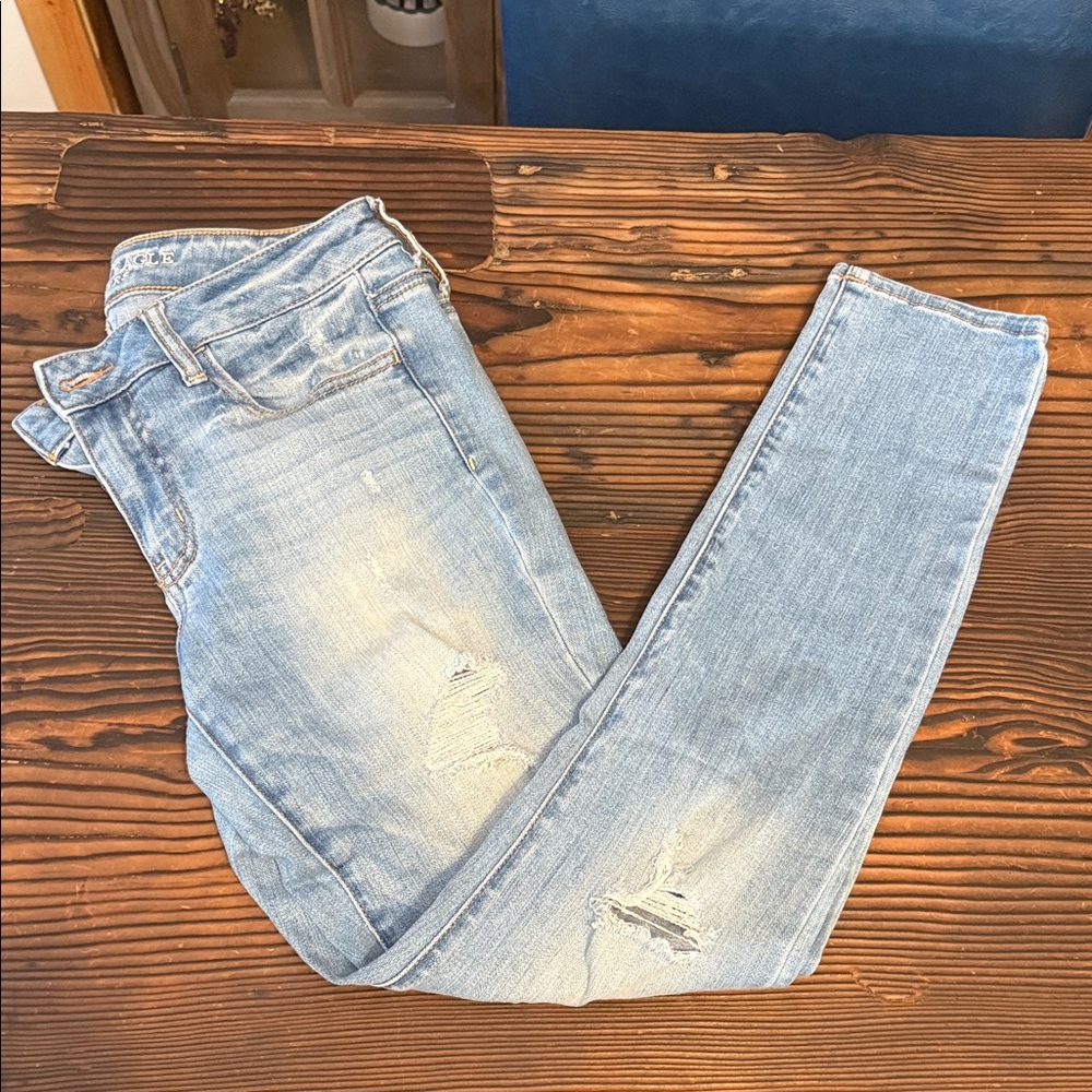 American Eagle Outfitters Light Blue Skinny Jeans